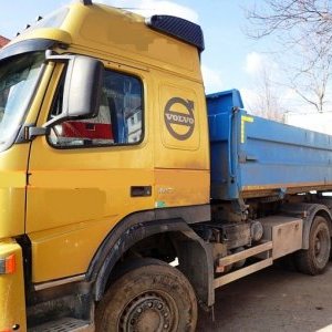 foto 6x6 kipper 34t Volvo bett automat