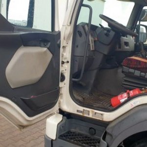 foto EUR5 Volvo 7.5m 19.5t bett lowdeck-kuplung luft seil FE320 pritsche