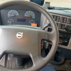 foto EUR5 Volvo 7.5m 19.5t bett lowdeck-kuplung luft seil FE320 pritsche