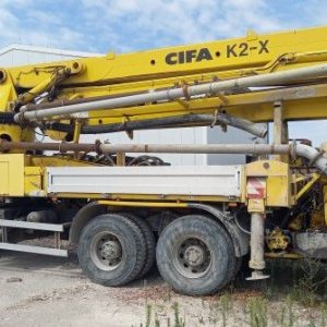 foto 32m Betonpumpe CIFA 6x2 Volvo